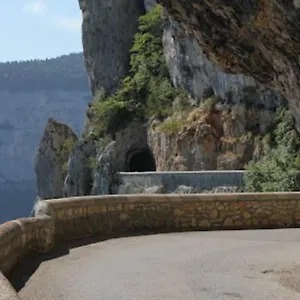 https://chatte-agreable-maison-de-rue.hotels-rhonealpes.com